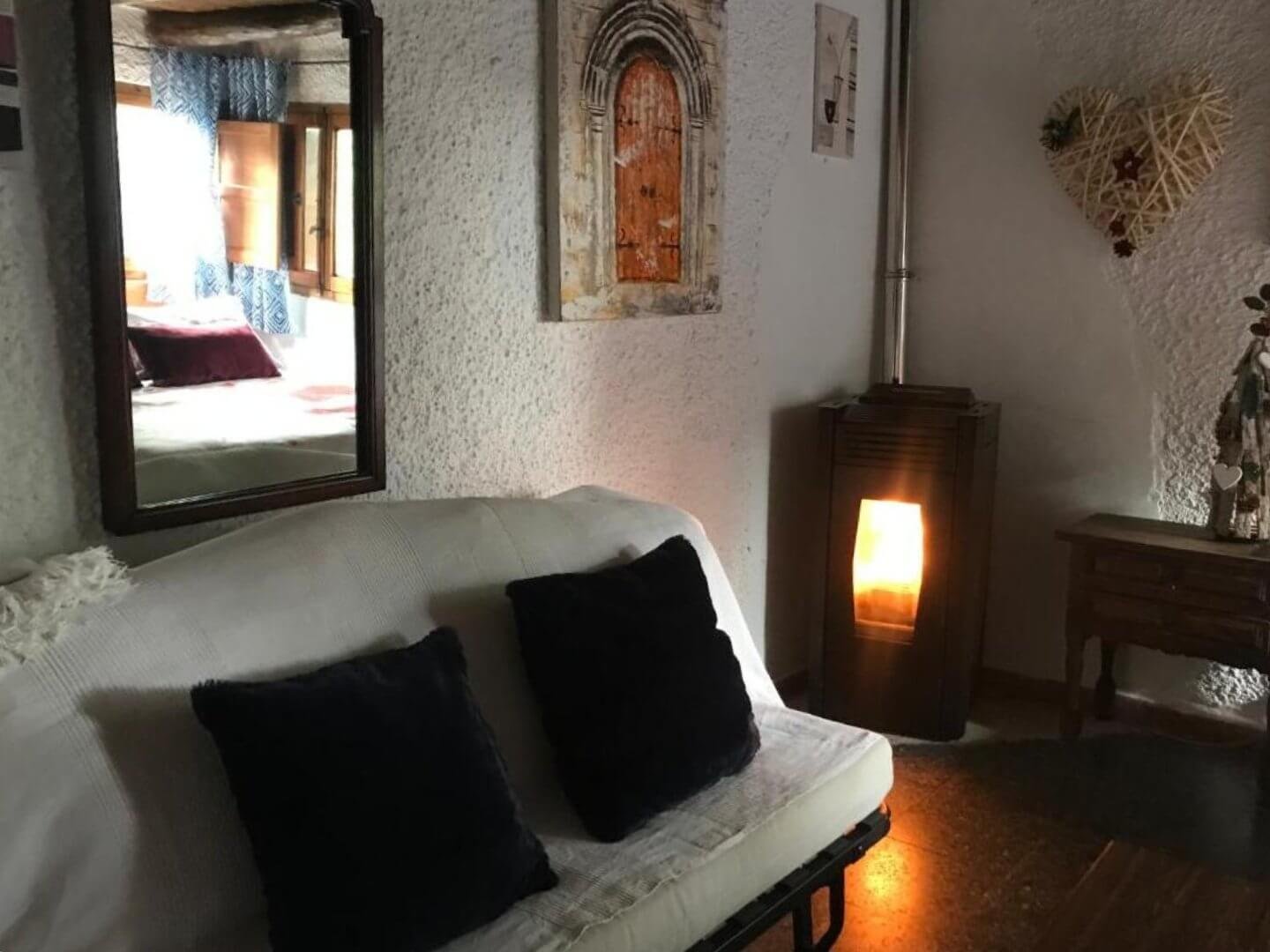 8 cabanasrusticasescorial-alojamiento-rural-jacuzzi-privado-naturaleza-sierra-descanso-familias-parejas